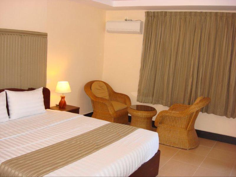 Hôtel Crystal à Sihanoukville Extérieur photo